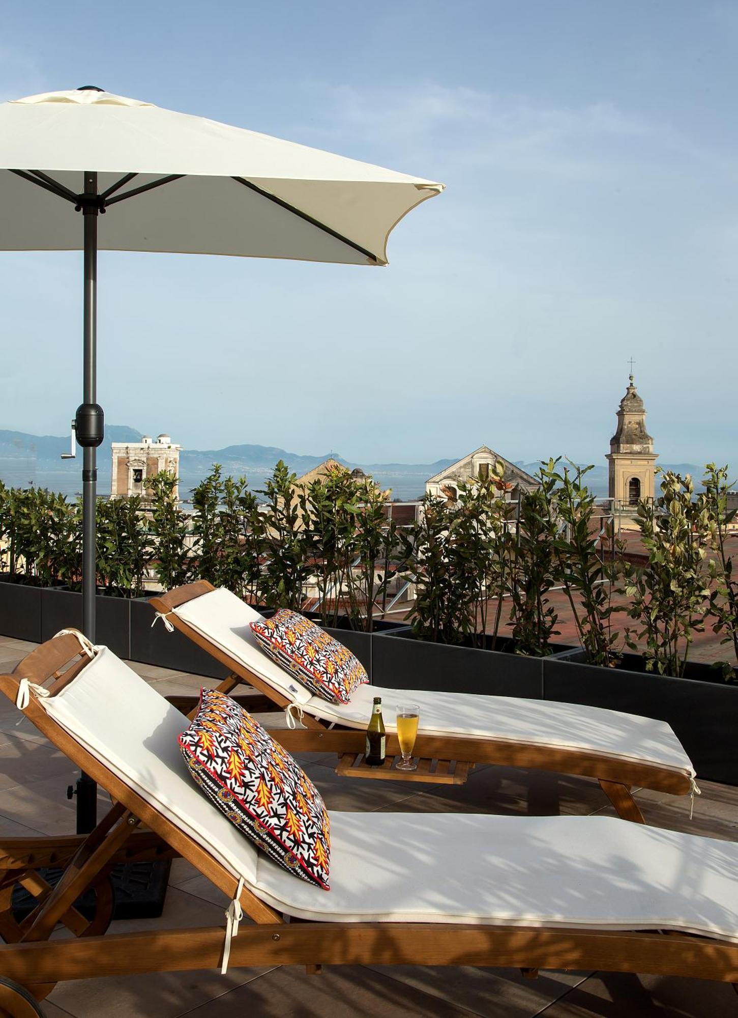 Galleria Port'Alba - Suites & Rooftop เนเปิลส์ ภายนอก รูปภาพ
